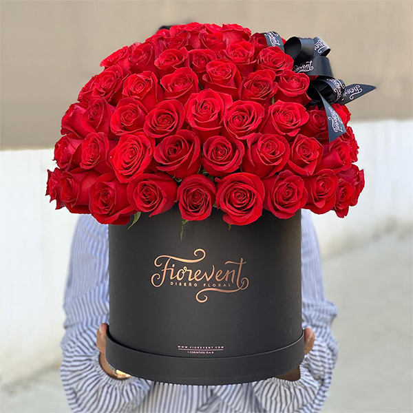 72 Rosas Bouquet- Elegante Cilindro para San Valentín